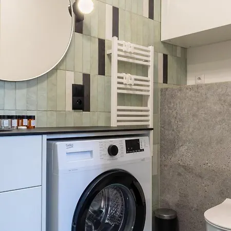 Klimatyczny Z Antresola W Kamienicy 华沙