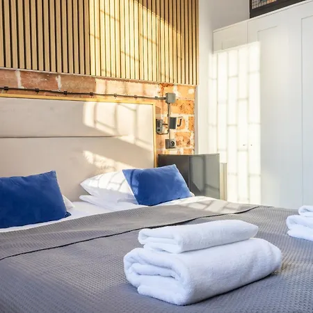 Klimatyczny Z Antresola W Kamienicy Apartment Warsaw