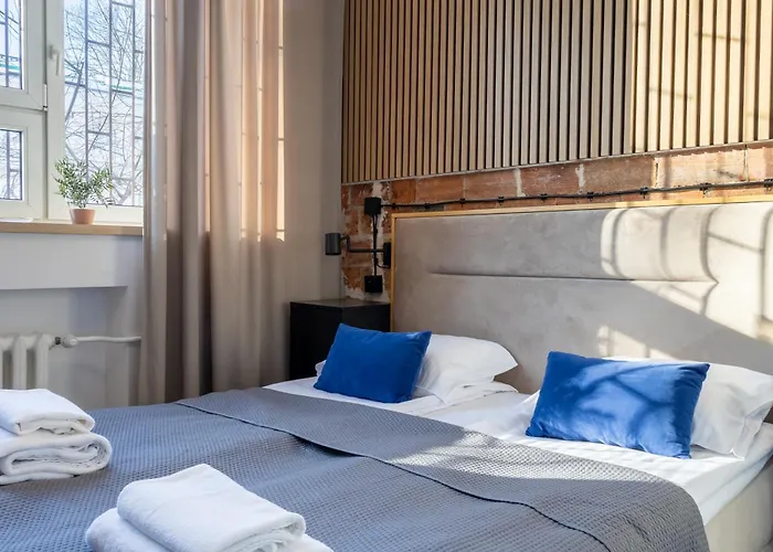 Apartament Klimatyczny Z Antresola W Kamienicy Warszawa