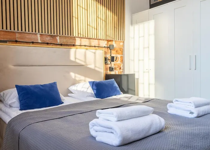 Klimatyczny Z Antresola W Kamienicy Apartment Warsaw